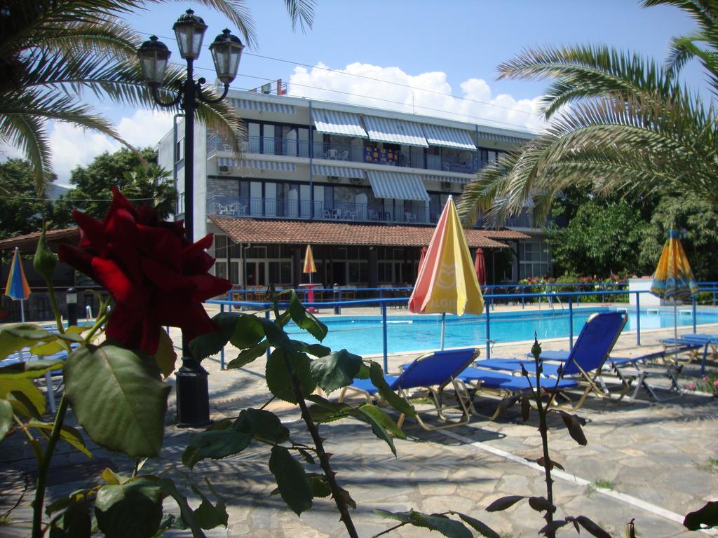 Hotel Pantazis Paralia Panteleimonos Eksteriør billede