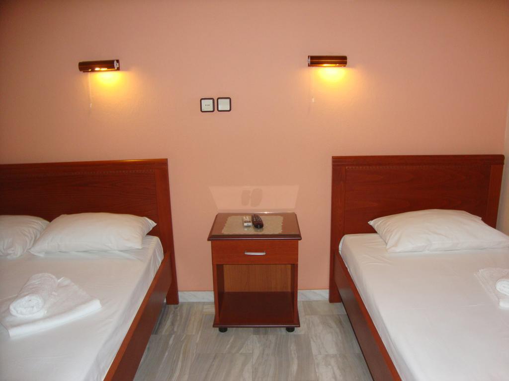 Hotel Pantazis Paralia Panteleimonos Eksteriør billede